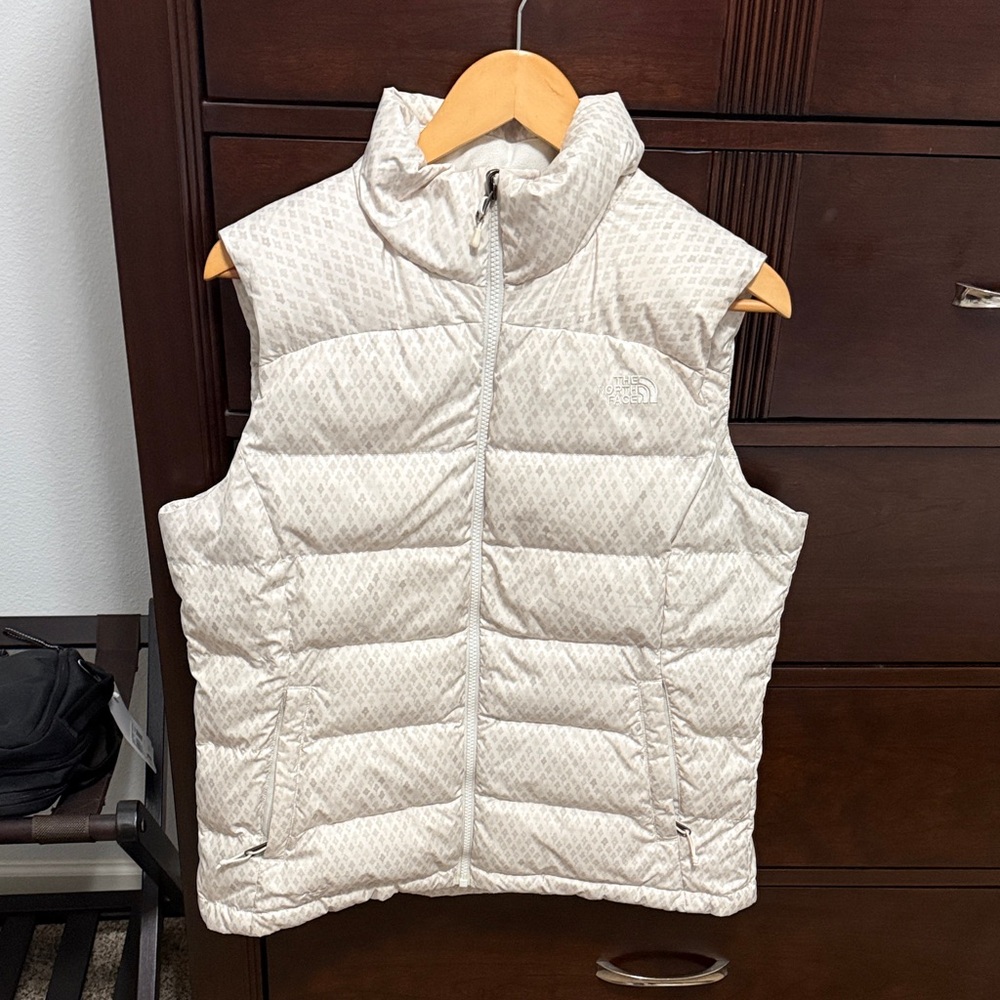 Women’s TNF Off-White Puffer Vest